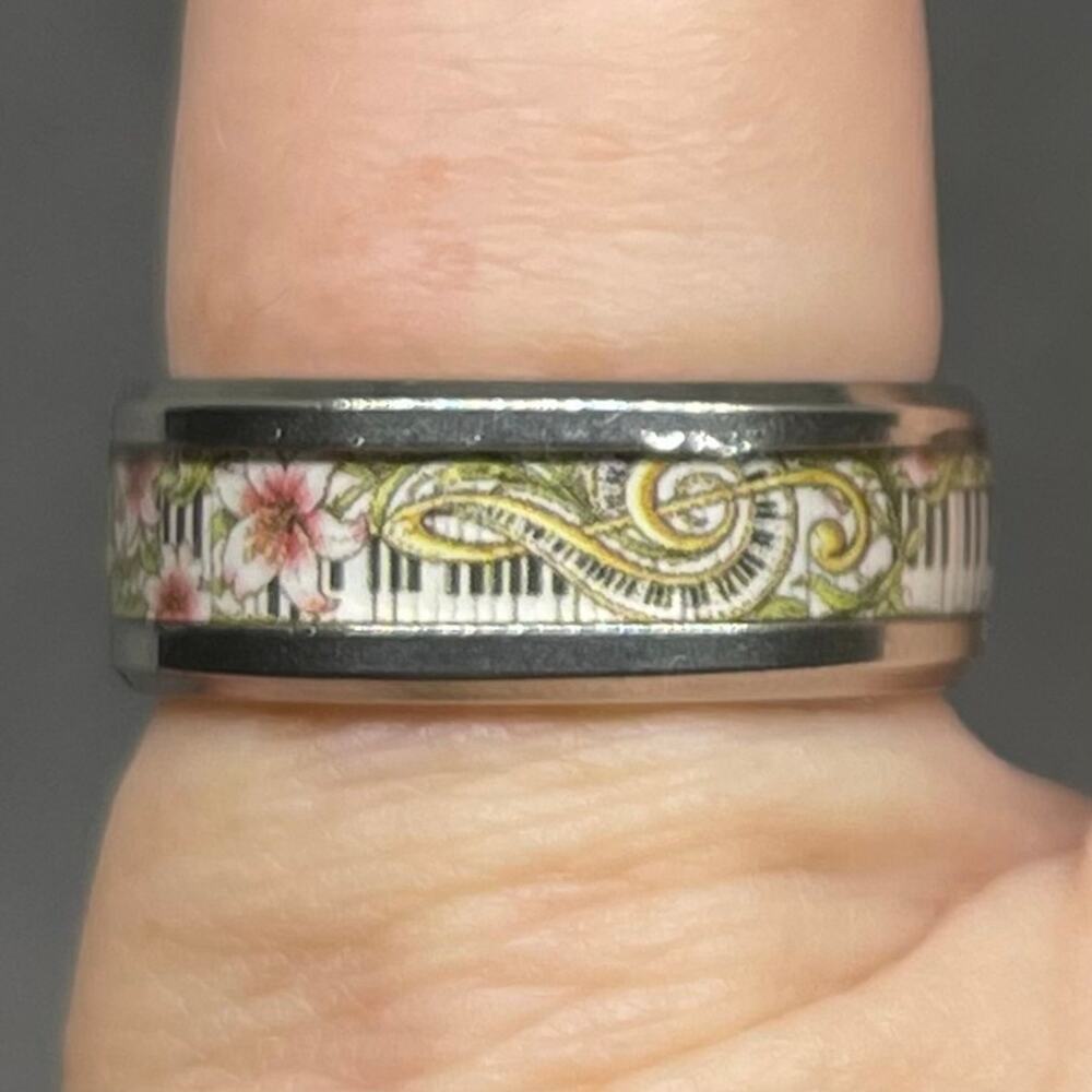 Music Lover Floral Keyboard Piano Treble Clef Stainless Steel Band Ring Size 9
